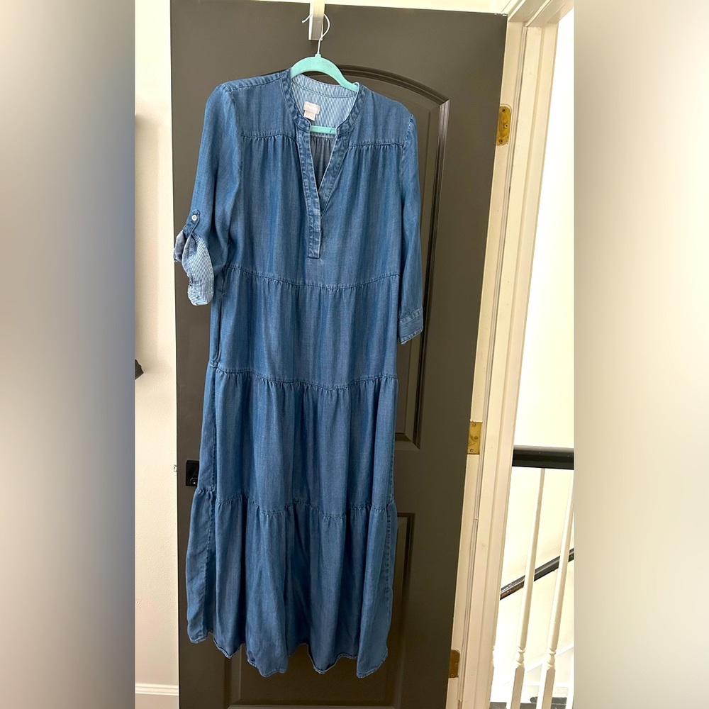 Chico's Size 2 (US 12)chambray maxi dress.Can be worn belted or loose.Like new.